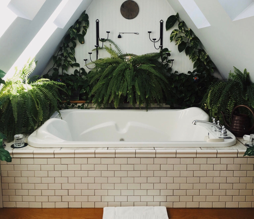 5 SUSTAINABLE BATHROOM PRODUCTS TO INVEST IN